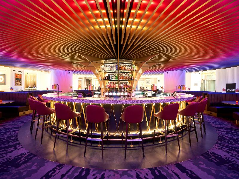 The Cumberland London - Bar