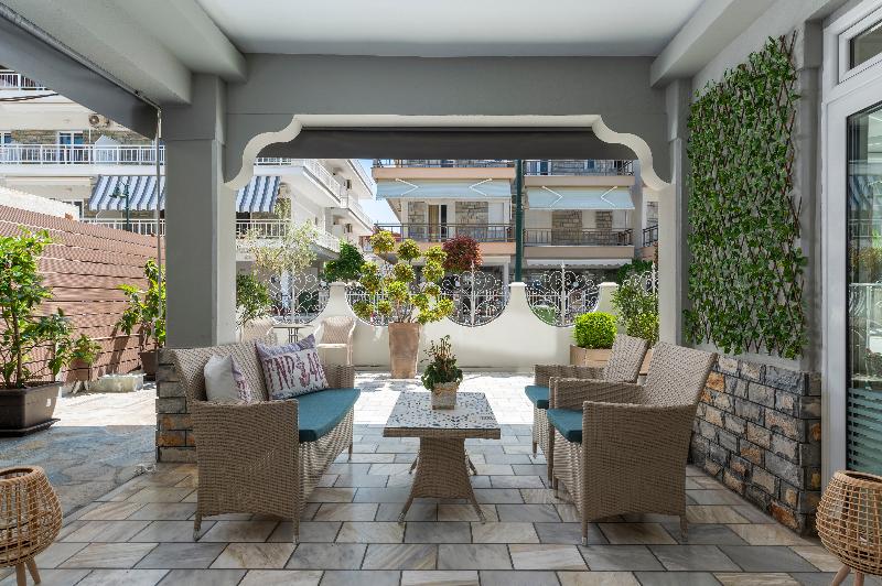 Ouzas  Luxury Hotel - Lobi
