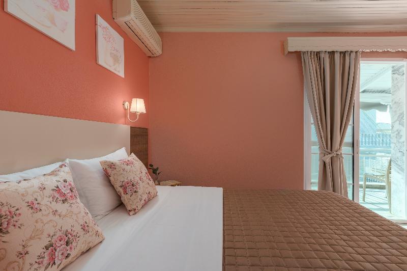 Ouzas  Luxury Hotel - Oda