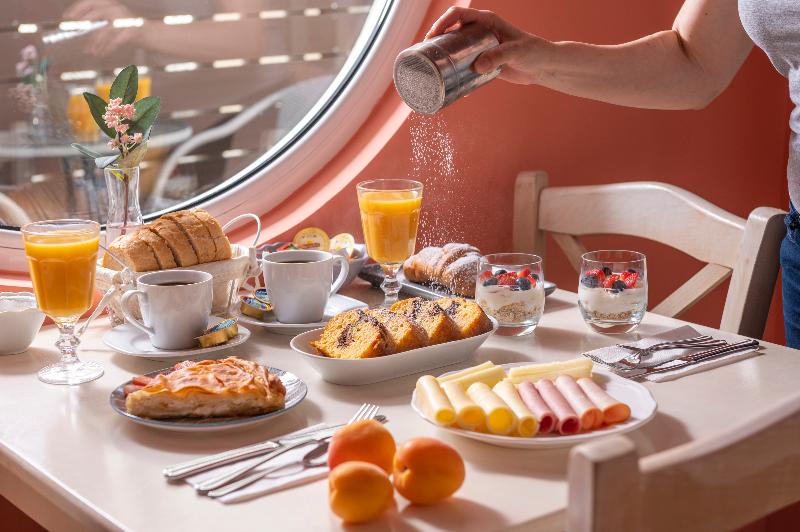 Ouzas  Luxury Hotel - Restoran