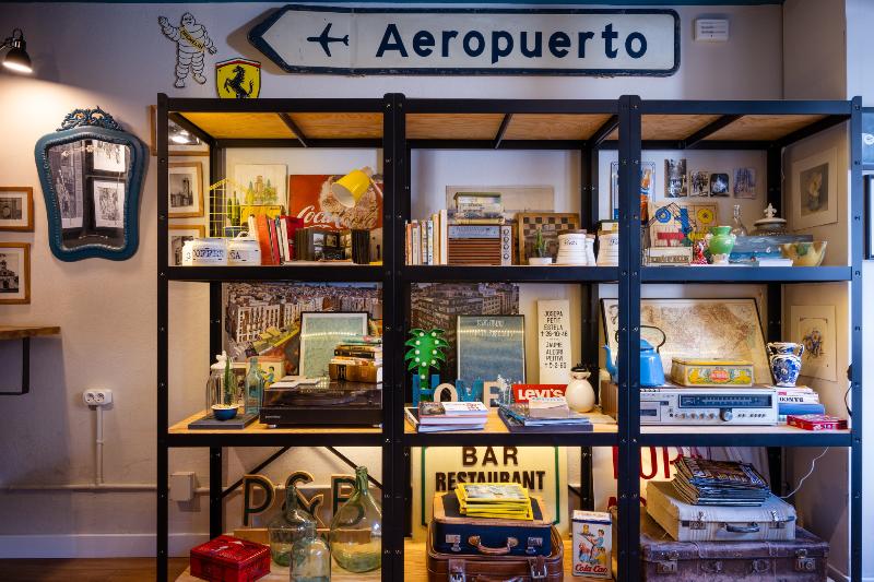 Factory Hostels Barcelona - Lobi
