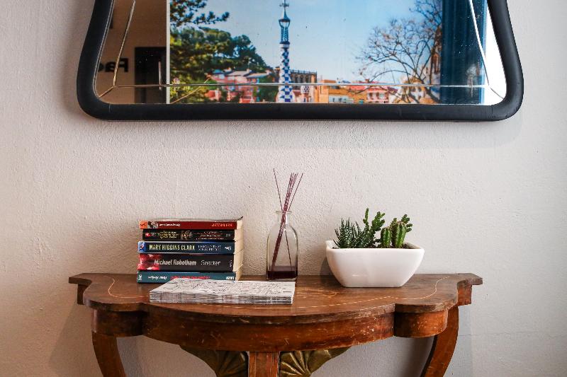 Factory Hostels Barcelona - Genel