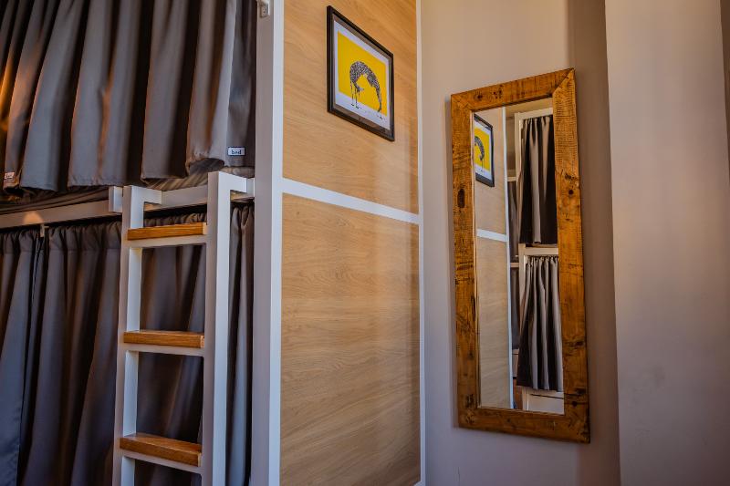 Factory Hostels Barcelona - Genel