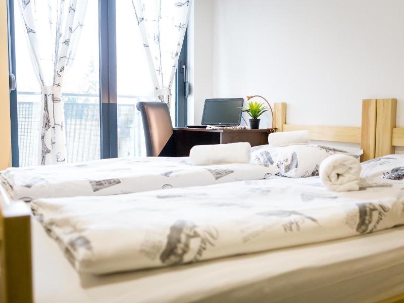 Hostel Moving - Genel