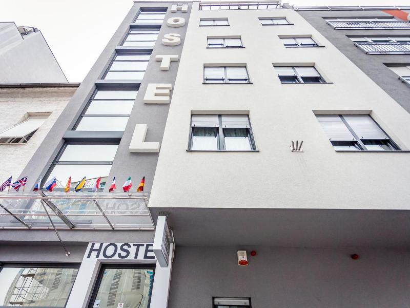 Hostel Moving - Genel