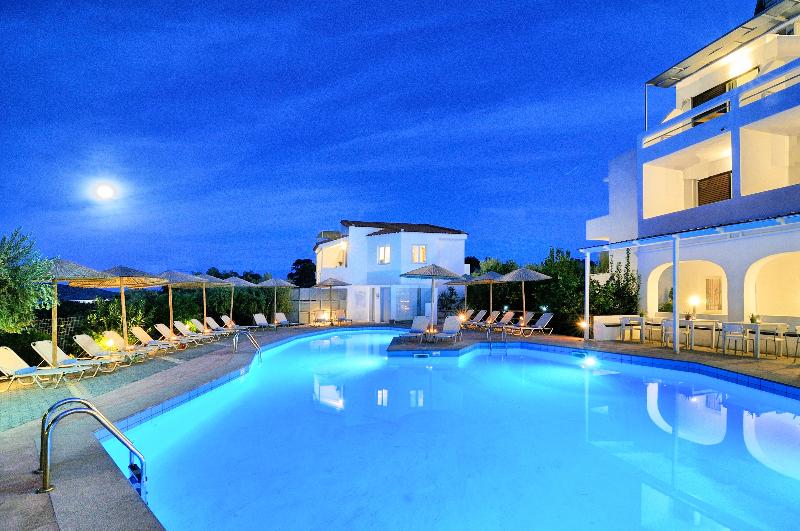 Elounda Krini Hotel by GHH - Havuz