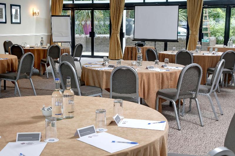 Best Western Plus Pinewood Manchester Airport-Wilm - Toplantı