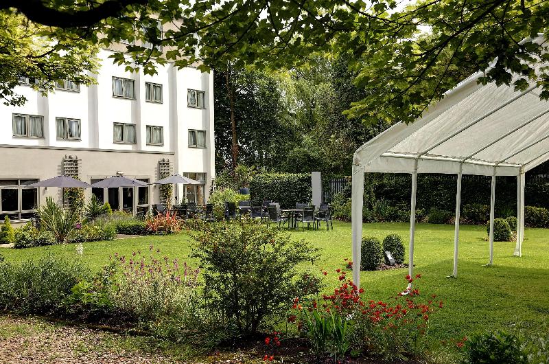 Best Western Plus Pinewood Manchester Airport-Wilm - Genel