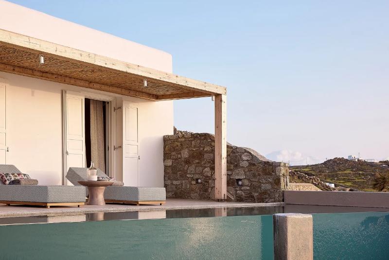 Amazon Mykonos Resort & Spa - Oda