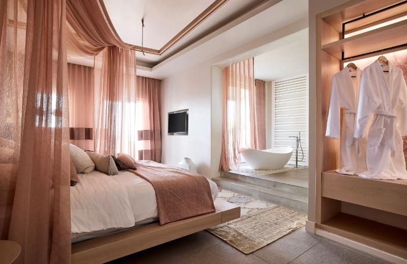 Amazon Mykonos Resort & Spa - Oda