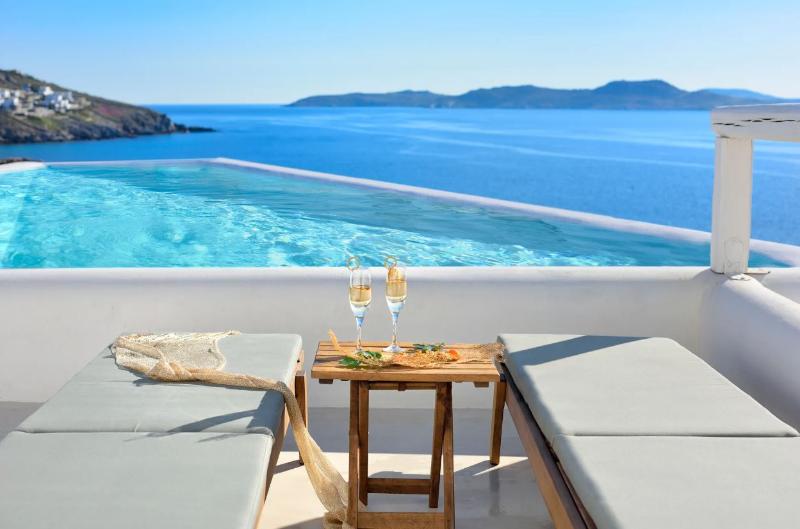 Amazon Mykonos Resort & Spa - Oda