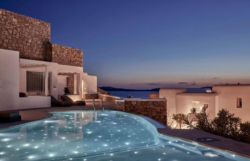 Amazon Mykonos Resort & Spa - Oda