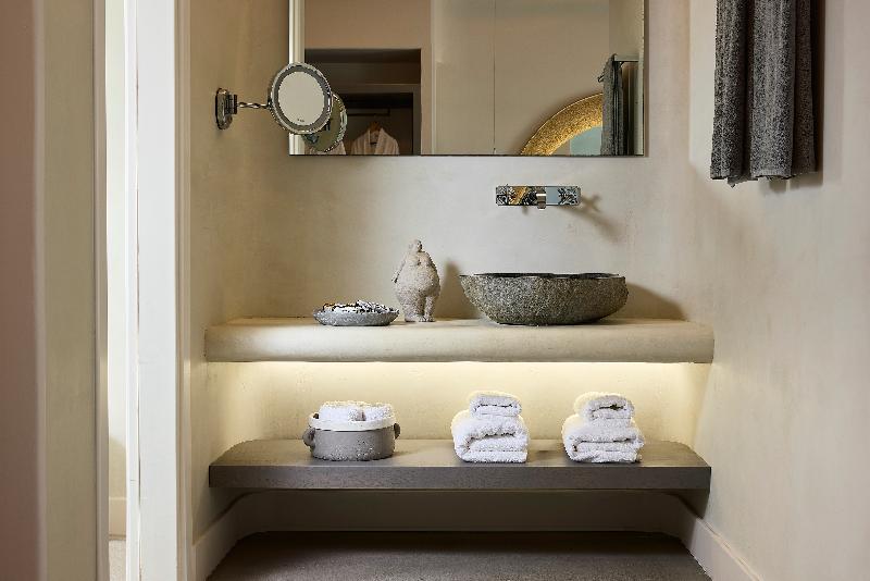 Amazon Mykonos Resort & Spa - Oda
