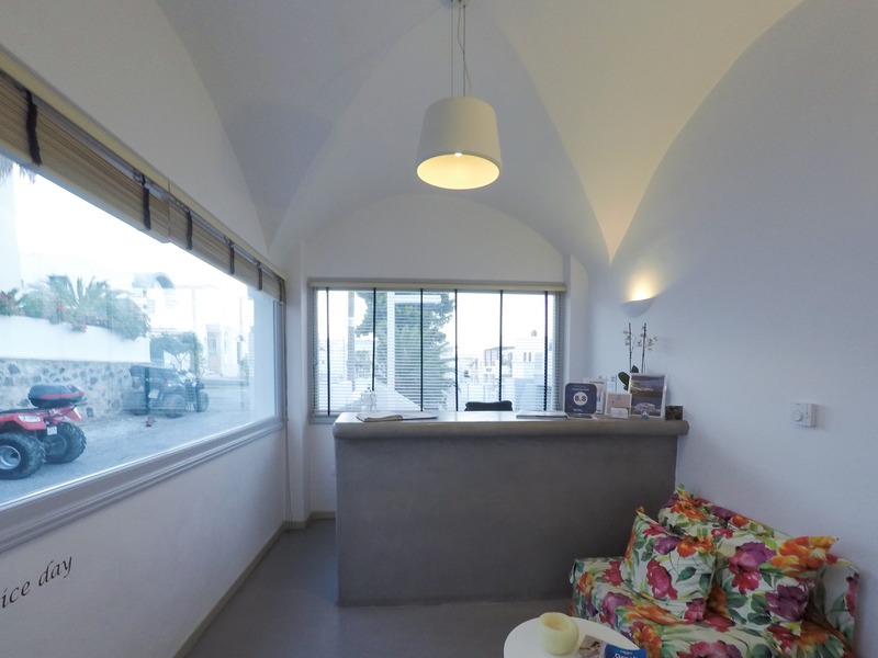Central Fira Hotel - Lobi