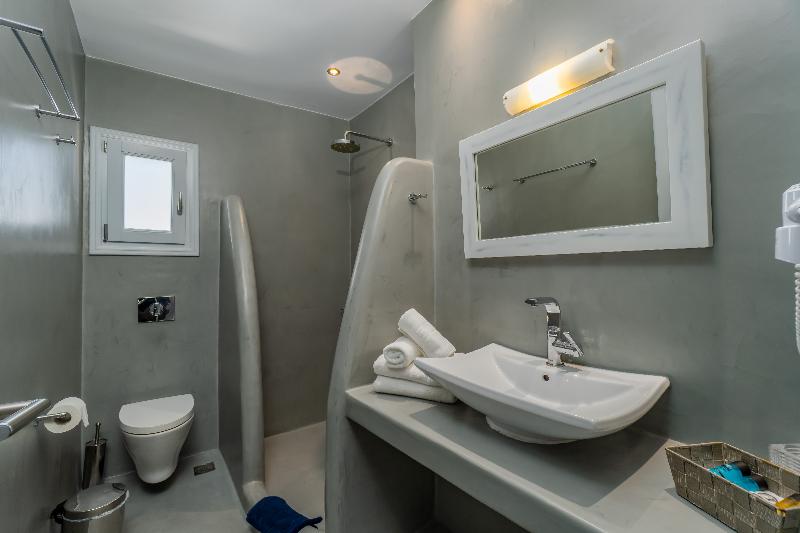 Central Fira Hotel - Oda