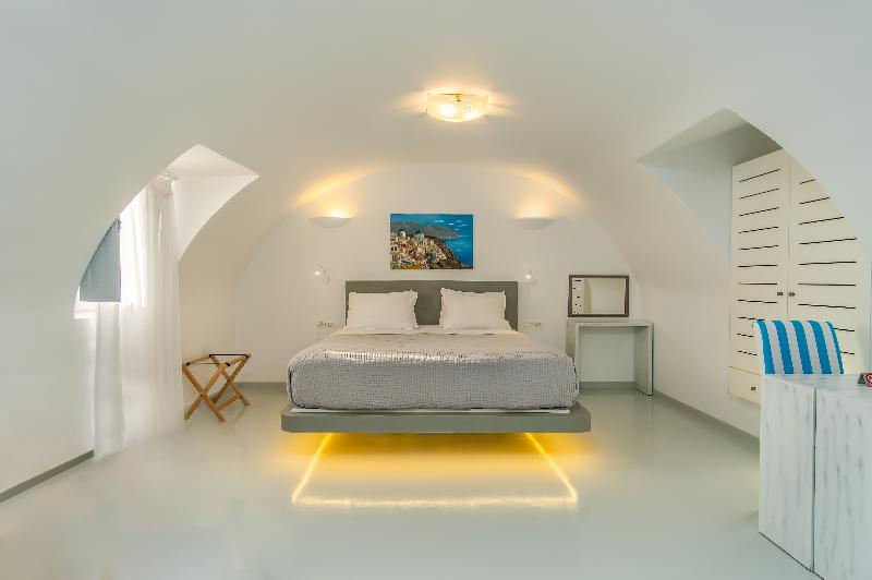Central Fira Hotel - Oda