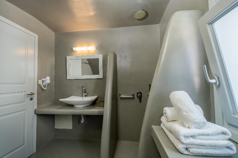 Central Fira Hotel - Oda
