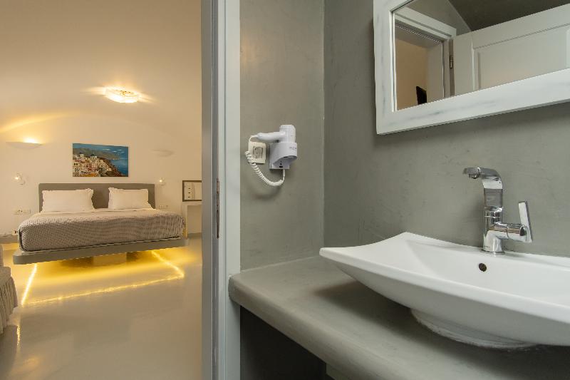 Central Fira Hotel - Oda