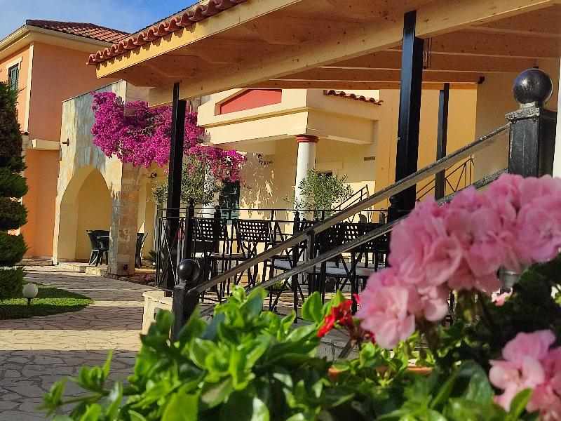 Elanthi Village Apartments - Genel