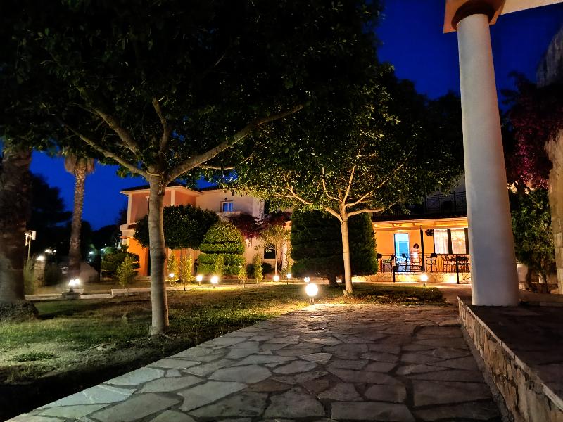 Elanthi Village Apartments - Genel