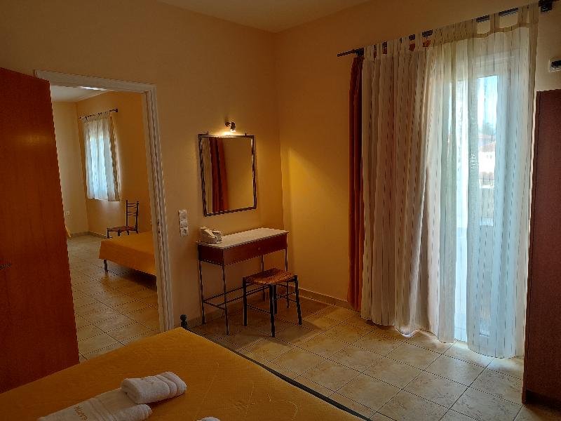 Elanthi Village Apartments - Oda