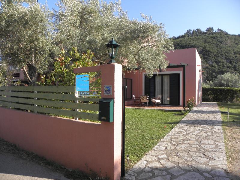 Ionian Breeze Studios - Genel
