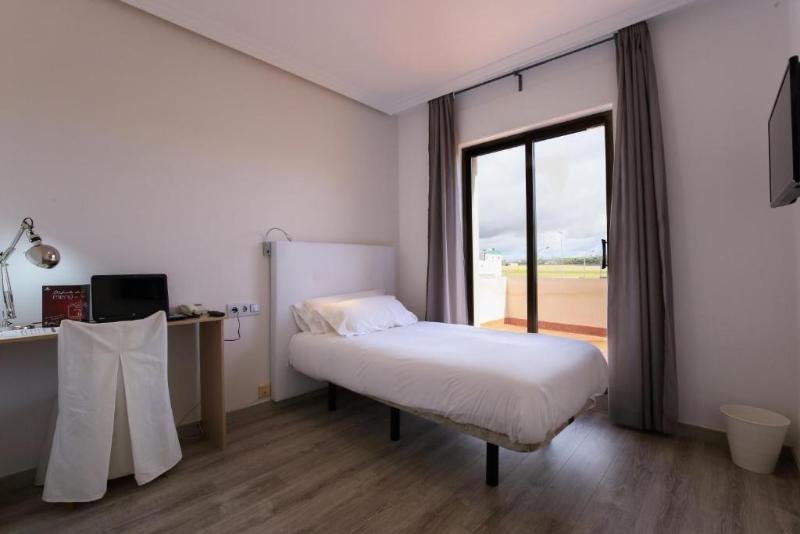 Hotel Castilla Torrijos - Oda