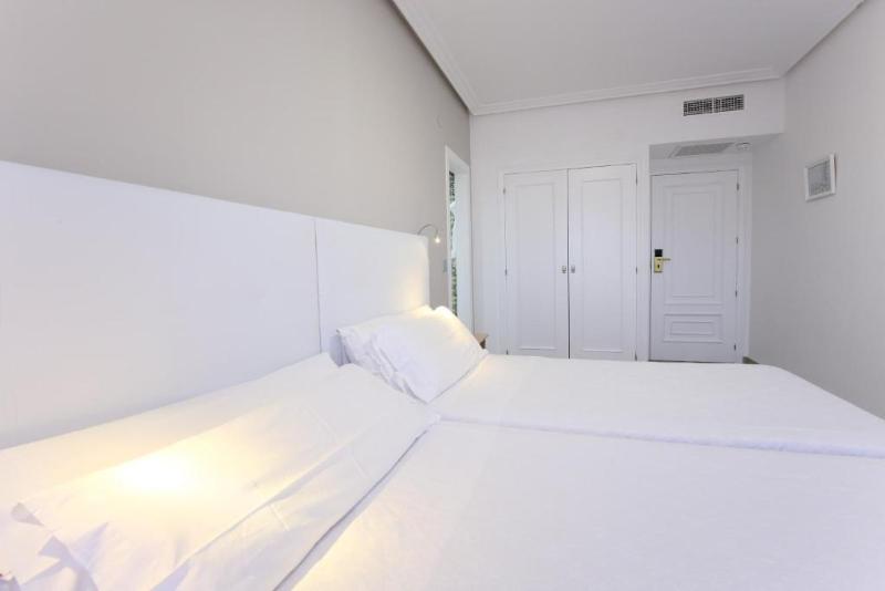Hotel Castilla Torrijos - Oda