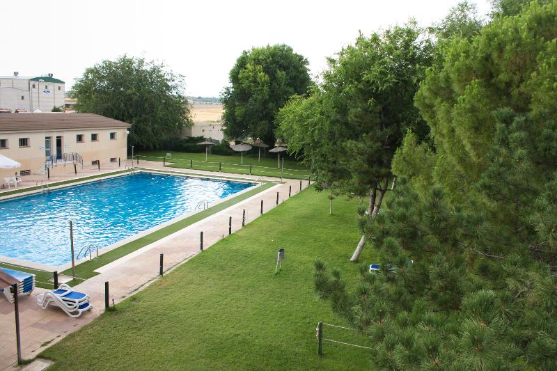 Hotel Castilla Torrijos - Havuz