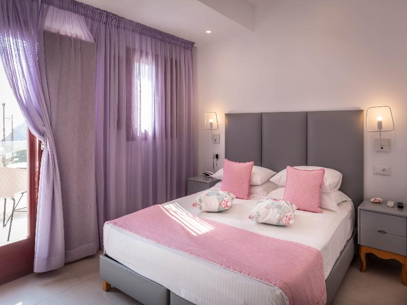 Mar n Mar Crown Hotel-Suites - Oda