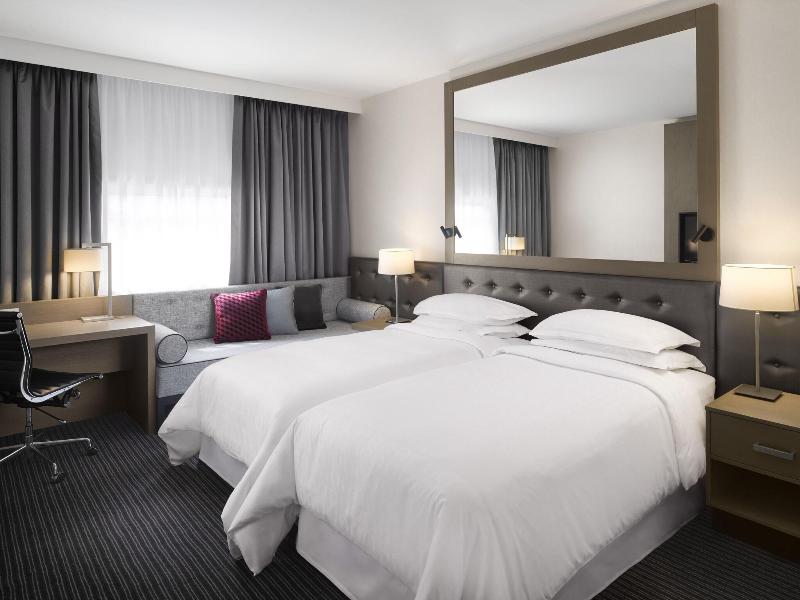Sheraton Heathrow Hotel - Oda