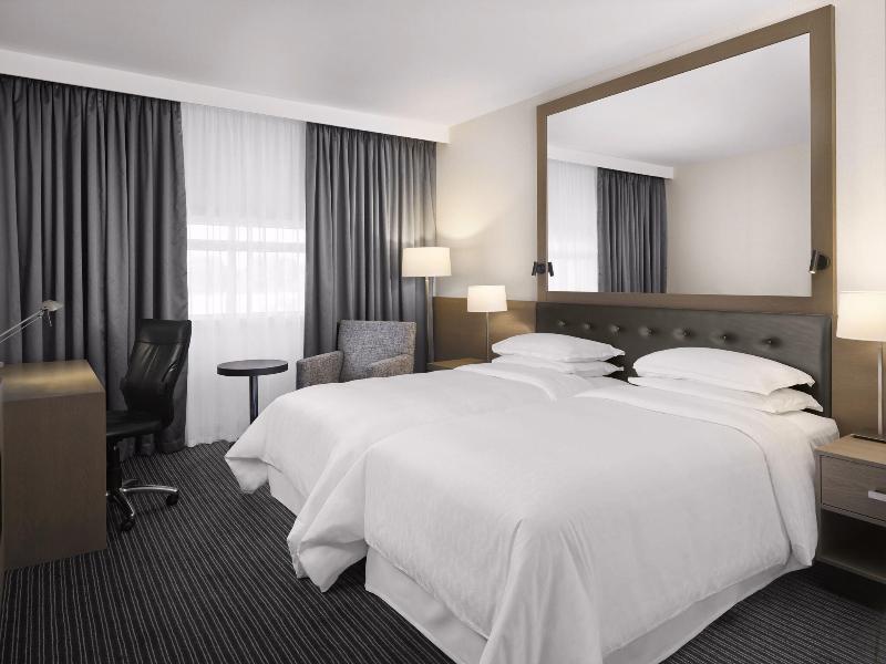 Sheraton Heathrow Hotel - Oda