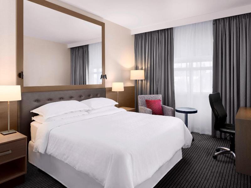 Sheraton Heathrow Hotel - Oda