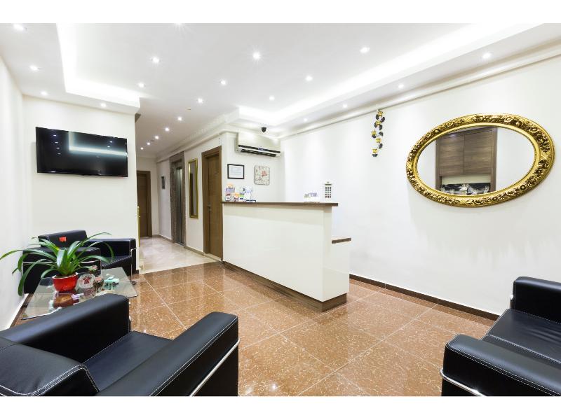 Zendy Suite Hotel - Lobi