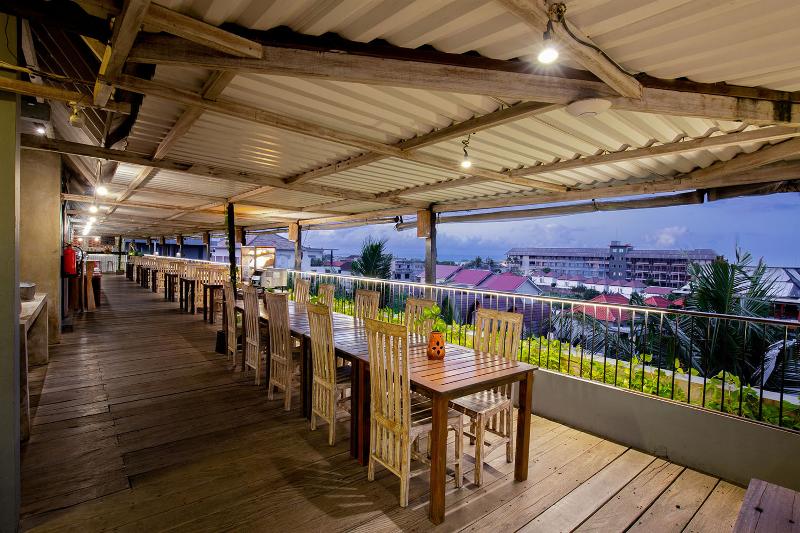 FRii Bali Echo Beach - Restoran