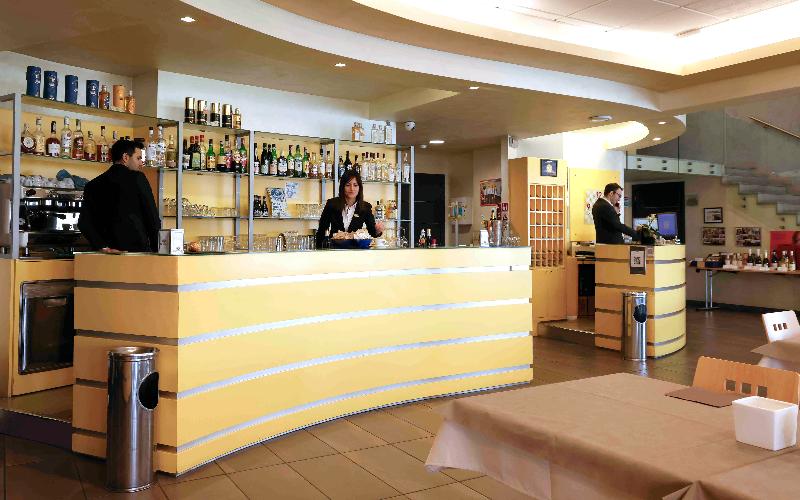 Dama Hotel - Bar
