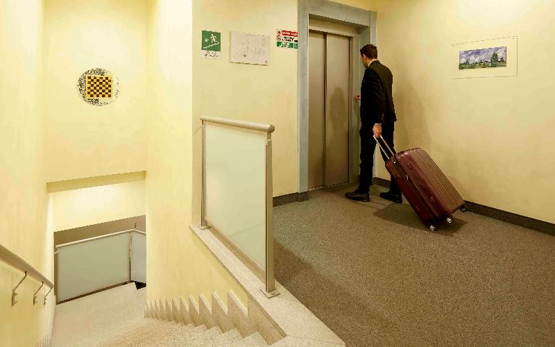Dama Hotel - Lobi