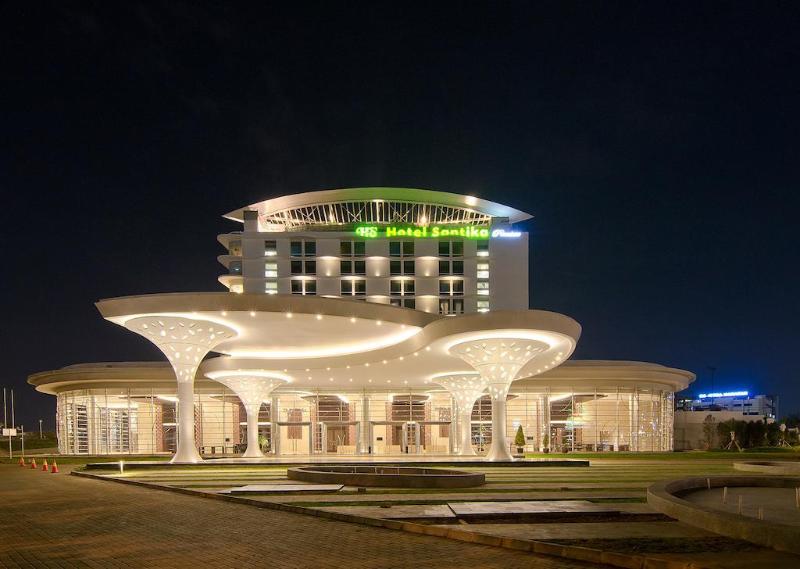 Hotel Santika Premiere Kota Harapan Indah - Genel