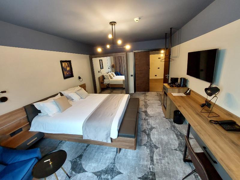 Bucharest Comfort Suites - Oda