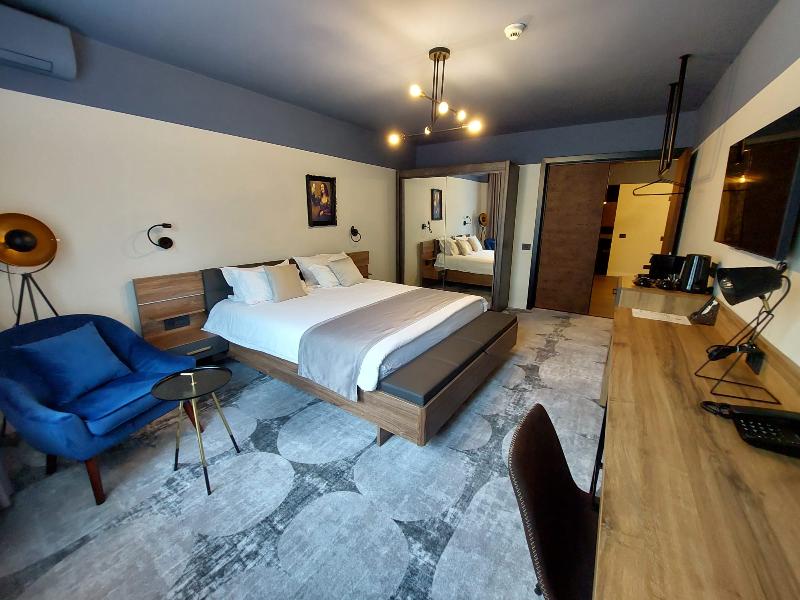 Bucharest Comfort Suites - Oda