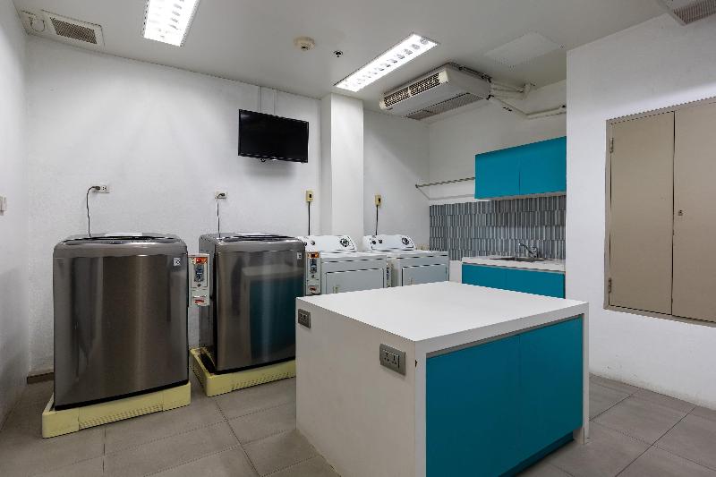 Holiday Inn Express Sukhumvit 11 - Genel