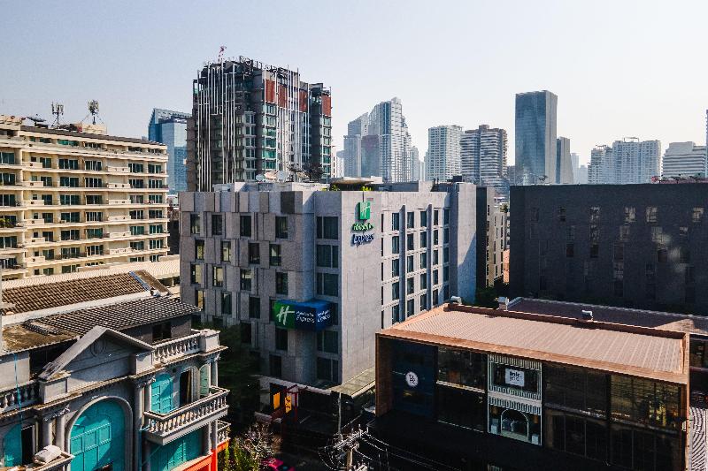 Holiday Inn Express Sukhumvit 11 - Genel