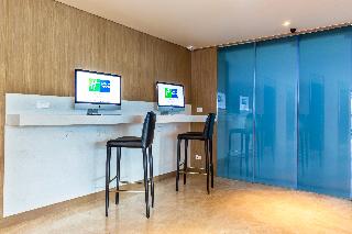 Holiday Inn Express Sukhumvit 11 fotoÄŸrafÄ±
