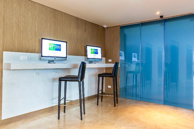 Holiday Inn Express Sukhumvit 11 - Genel