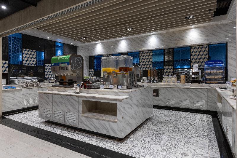 Holiday Inn Express Sukhumvit 11 - Restoran