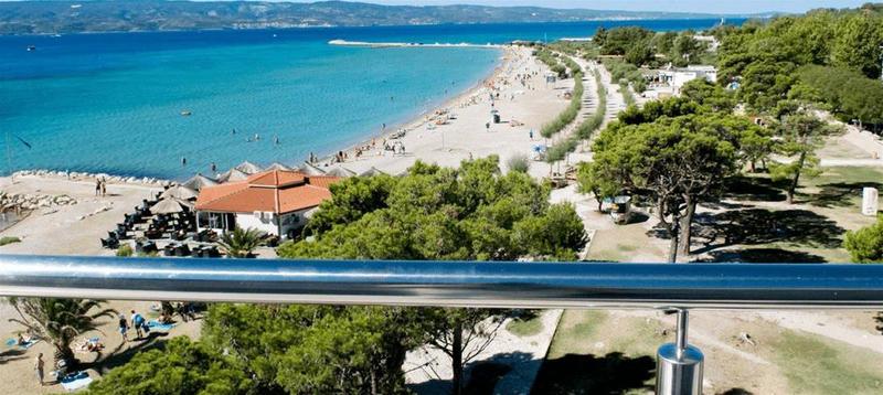 Plaza Omis - Genel