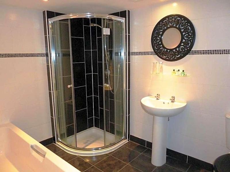 The Manor House hotel - Genel