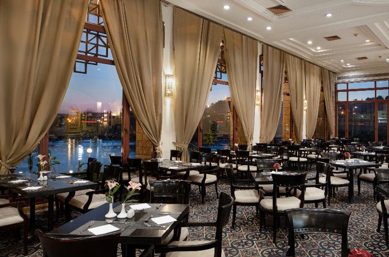 Pyramisa Isis Island Hotel & Spa - Restoran