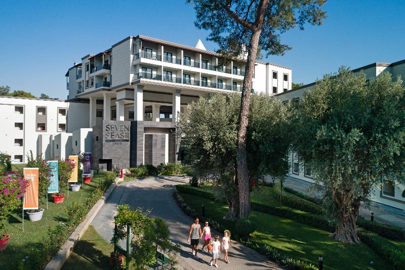 Seven Seas Hotel Life - Genel