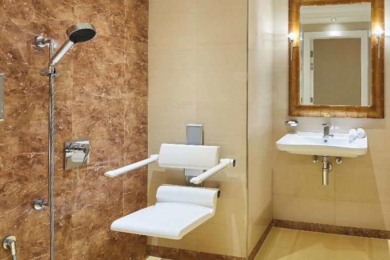 Sheraton Cairo Hotel Towers And Casino - Oda